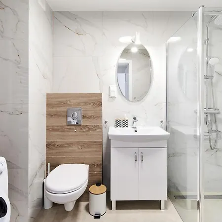 Symphony Square 3* ורוצלב