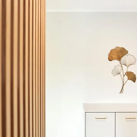 Symphony Square מלון דירות ורוצלב