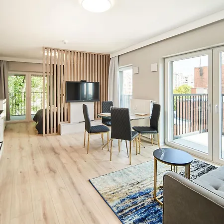 Symphony Square מלון דירות ורוצלב