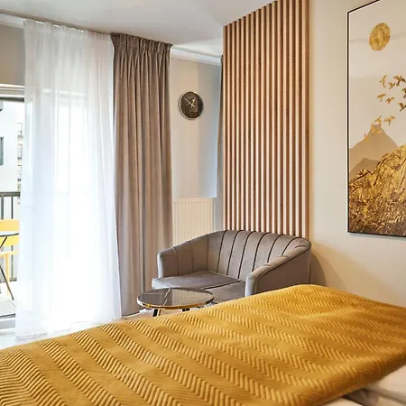 Symphony City Square Aparthotel By Ina Aparthotel