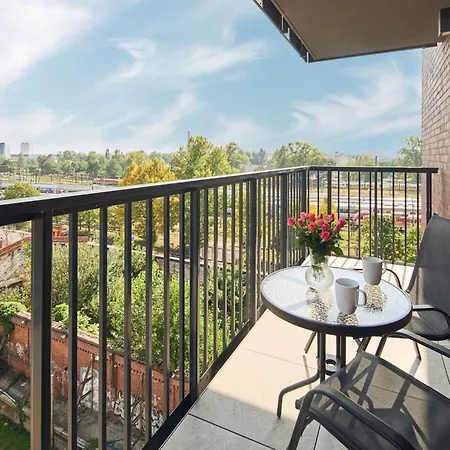 Symphony Square מלון דירות