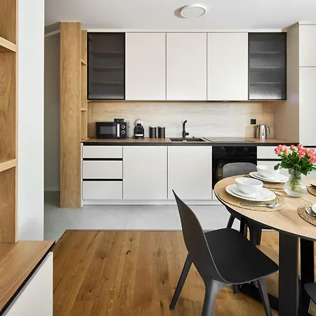 Symphony City Square Aparthotel By Ina 3* Wroclaw