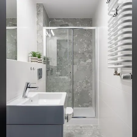 Symphony Square 3* ורוצלב