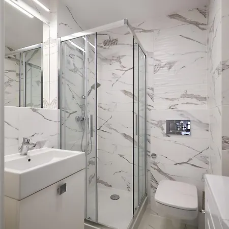 Aparthotel Symphony City Square Aparthotel By Ina 3*