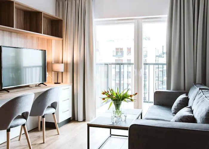 Symphony City Square Aparthotel Lägenhetshotell 3*