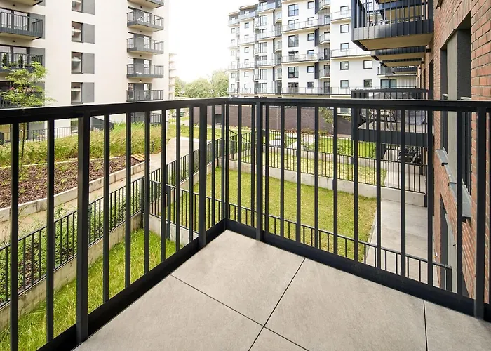 Symphony City Square Aparthotel