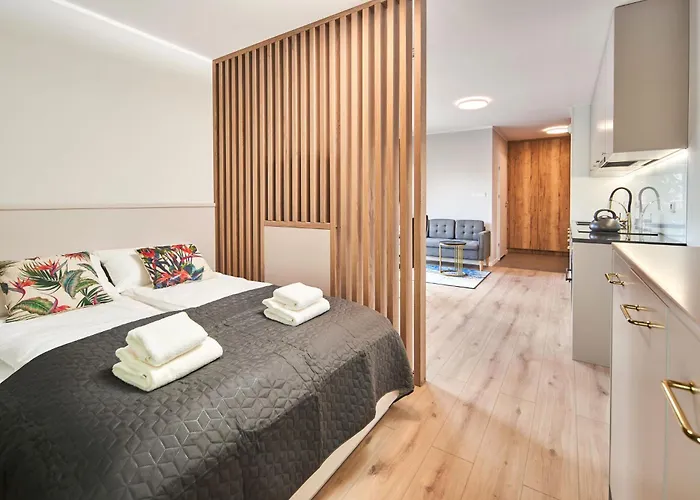 Lägenhetshotell Symphony City Square Aparthotel 3*