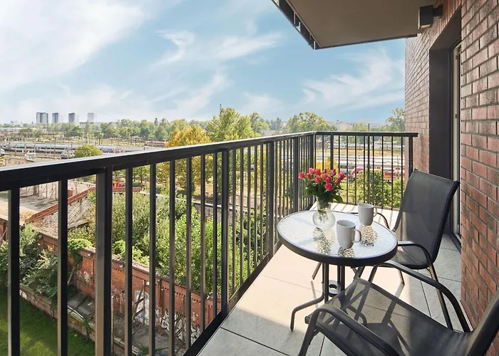 Symphony City Square Aparthotel Lägenhetshotell