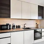 Symphony Square By Ina Hotel apartamentowy
