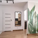 Hotel apartamentowy Symphony Square By Ina 3*