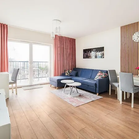 Lägenhetshotell Symphony City Square Aparthotel 3*