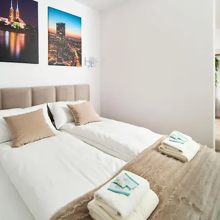Symphony City Square Aparthotel * Wrocław