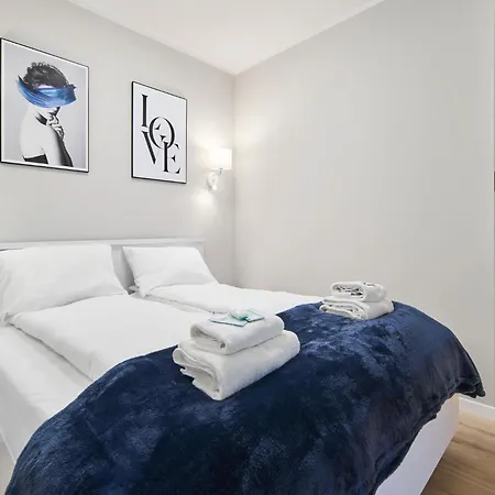 Lägenhetshotell Symphony City Square Aparthotel