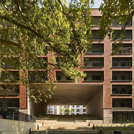 Symphony City Square Aparthotel Lägenhetshotell Wrocław