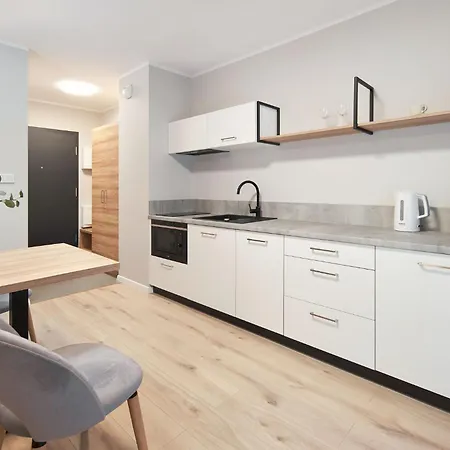 Symphony City Square Aparthotel 3* Wrocław