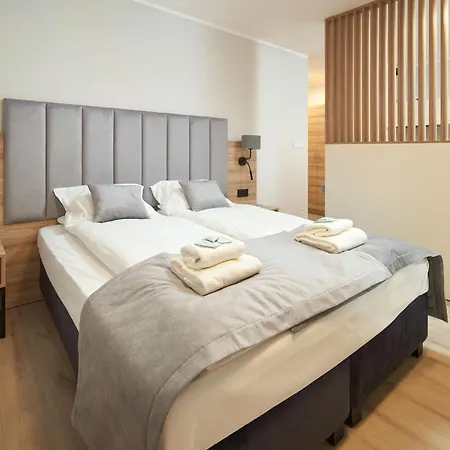 Symphony Square By Ina Lejlighedshotel 3*