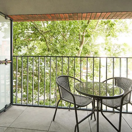 Symphony City Square Aparthotel 3* Wrocław