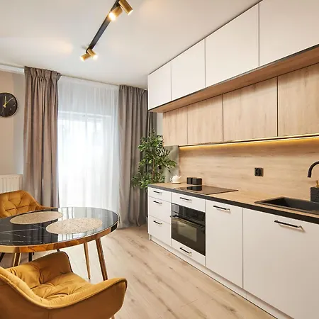 Symphony Square By Ina Lejlighedshotel 3*