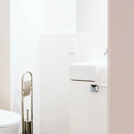 Symphony City Square Aparthotel Lägenhetshotell