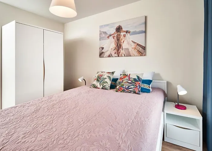 Symphony City Square Aparthotel Aparthotel