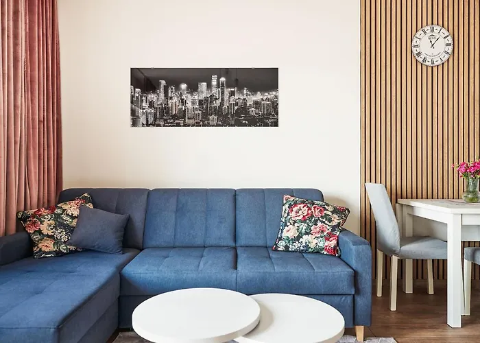 Symphony City Square Aparthotel Aparthotel