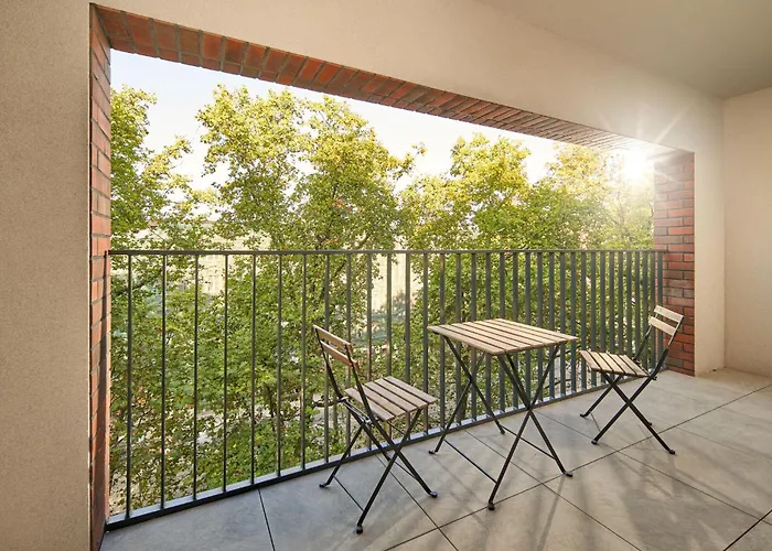 Symphony City Square Aparthotel