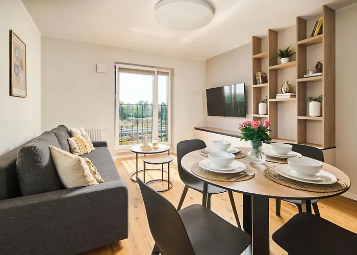 Symphony City Square Aparthotel 3* Wroclaw