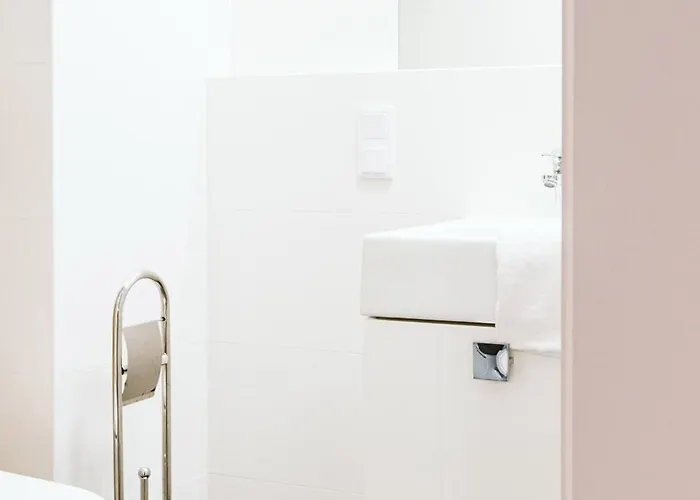 Symphony City Square Aparthotel Aparthotel