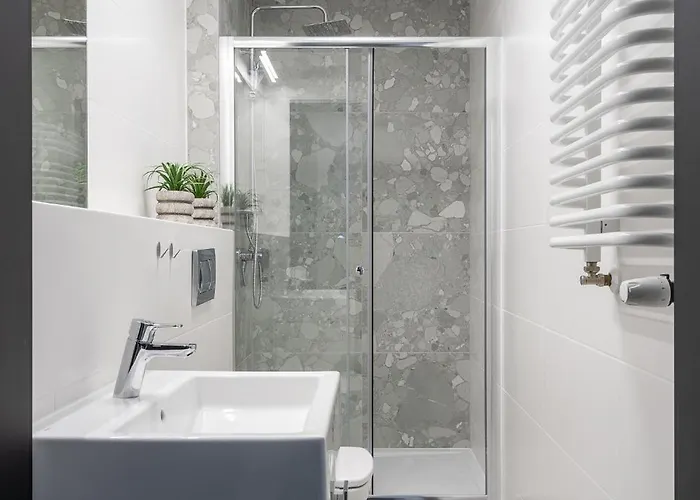 Symphony City Square Aparthotel 3* Wroclaw